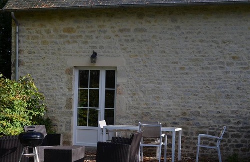 Sainte-Marie-du-Mont Cottage | Charming 2-Bed Cottage with Garden, Near Utah Beach, Sauna & On-Site Dining
