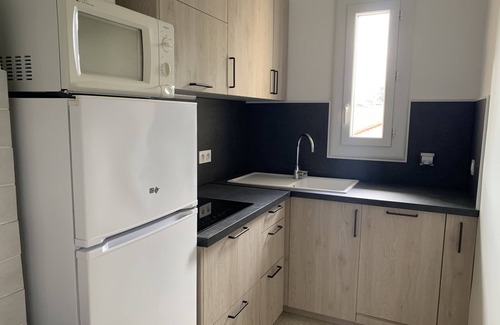 Plage d'Argeles Apartment | Charming 2-Room Apartment Near Beach, Port, and Shops - Sleeps 4