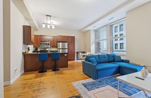 Core Apartment | Charming 2bedroom Apartment in Terrific Downtown St. Paul with Queen BD+Two Full