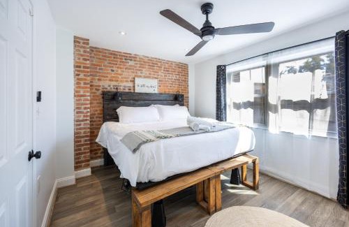 Near Northeast Apartment | Charming 2BR Townhouse with Patio & Parking in DC