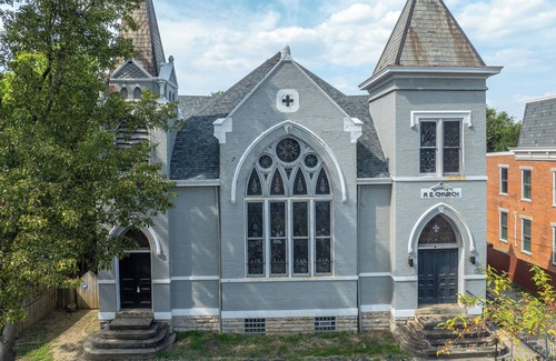 Covington House | Charming 3-bed church with natural light, historic charm in lovely Covington KY
