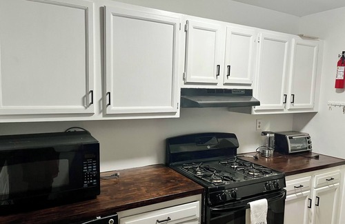 Highland Springs House | Charming 3-bedroom house in Highland Springs, VA