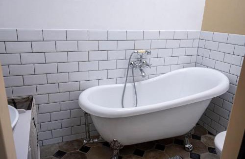 Caunes-Minervois House | Charming 3-bedroom stone village house in Caunes