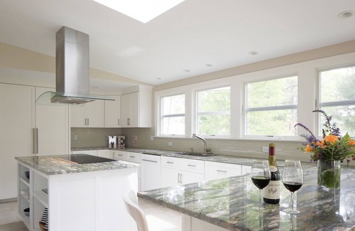 Cape Porpoise House | Charming 3-Bedroom Coastal Retreat with Partial Paddy Creek Views