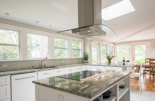 Cape Porpoise House | Charming 3-Bedroom Coastal Retreat with Partial Paddy Creek Views