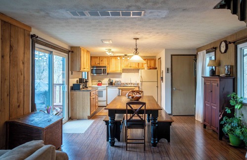 McGaheysville House | Charming 3-bedroom townhome with AC, WiFi in fabulous McGaheysville