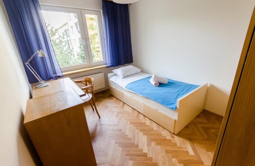 Krowodrza House | Charming 3 Bedroom Apartment in Quiet Location