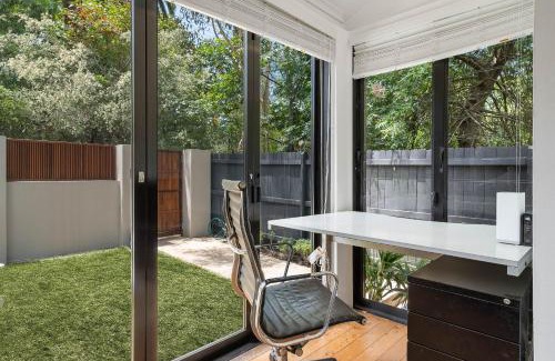 Mosman House | Charming 3 Bedroom Artist House in Mosman