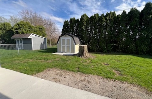 Greenville House | Charming 3-bedroom house with AC, WiFi in Greenville