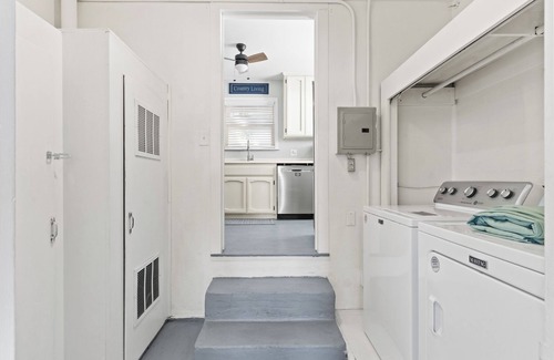 Yuba City House | Charming 3-bedroom house in Marysville with WiFi and AC