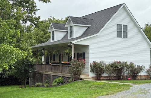 Troutville House | Charming 3-bedroom house in Troutville with EV charging.