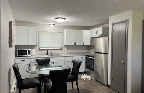 West Fargo House | Charming 3-bedroom house with WiFi and AC in serene West Fargo