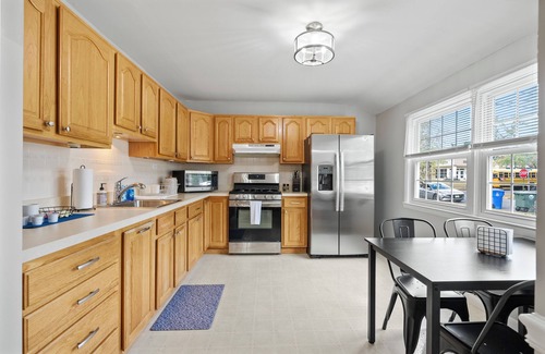 Glassboro House | Charming 3-bedroom house in Glassboro with WiFi, AC