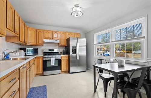 Glassboro House | Charming 3-bedroom house in Glassboro with WiFi, AC