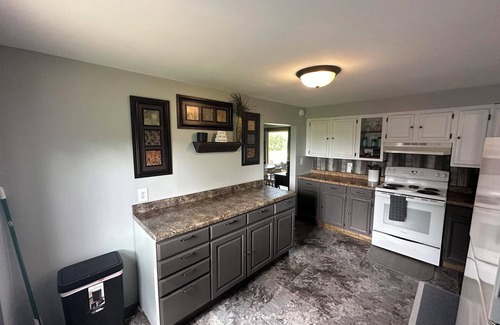 Long Pine House | Charming 3-bedroom house full of all amenities needed for an enjoyable stay!