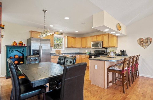 Morganton House | Charming 3-bedroom house with WiFi and AC in serene Morganton