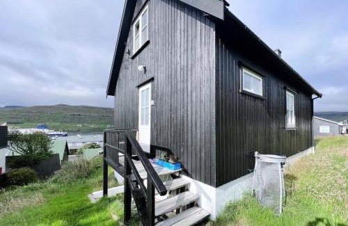 Tvoroyri House | Charming 3-bedroom Home With Stunning Fjord Views