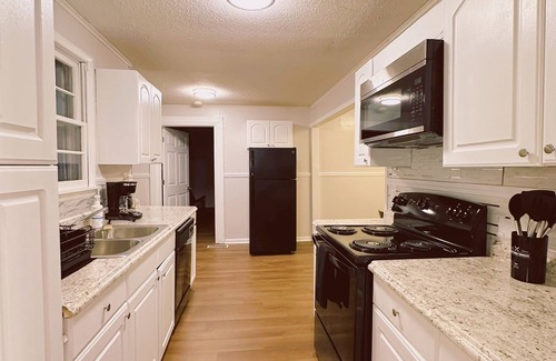 Osceola House | Charming 3-bedroom house with AC and WiFi in Osceola near Big River Steel