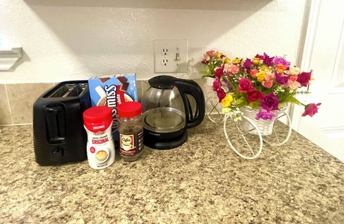 Dallas House | Charming 3-bedroom house with WiFi and AC in fabulous Dallas