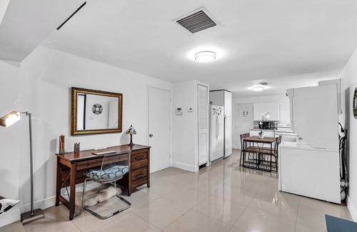 Liberty City House | Charming 3-bedroom house close to Wynwood and Beaches.