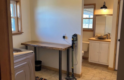 Houston County House | Charming 3-bedroom house with breathtaking views in Newton with AC, WiFi