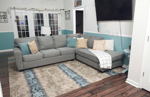 Valley House | Charming 3-bedroom house with AC and WiFi in fabulous Valley, Al.