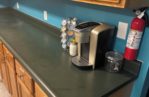 Macomb House | Charming 3-bedroom pet friendly home in Macomb