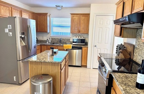 Duncanville House | Charming 3-bedroom house with WiFi, AC in welcoming Duncanville