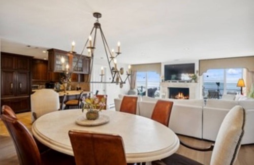 Hampton Bays House | Charming 3-bedroom house with Pool in Hampton Bays Breathtaking Bay views