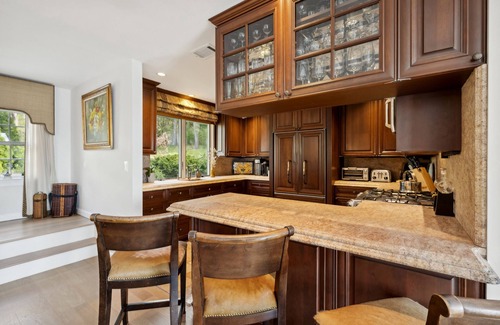 Hampton Bays House | Charming 3-bedroom house with Pool in Hampton Bays Breathtaking Bay views