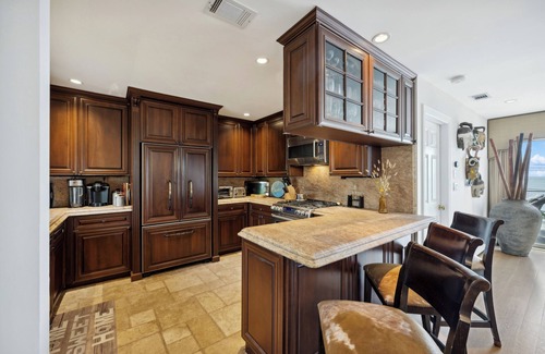 Hampton Bays House | Charming 3-bedroom house with Pool in Hampton Bays Breathtaking Bay views