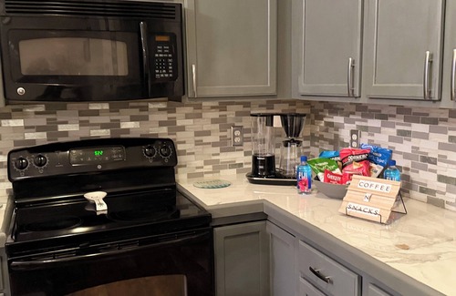 St. Pauls House | Charming 3-bedroom house in Saint Pauls with AC, WiFi