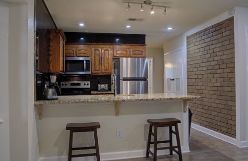 Leon Valley House | Charming 3-bedroom home in San Antonio with AC, Fast WiFi, Pet Friendly.