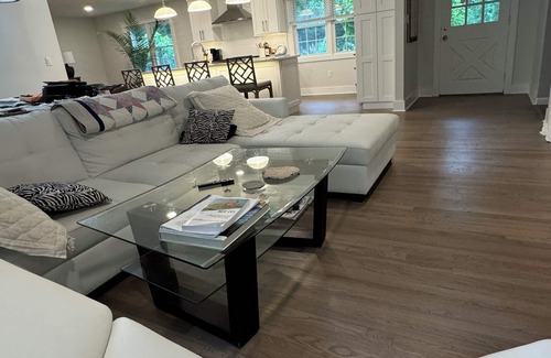 Stony Brook House | Charming 3-bedroom house with WiFi and AC in beautiful Stony Brook