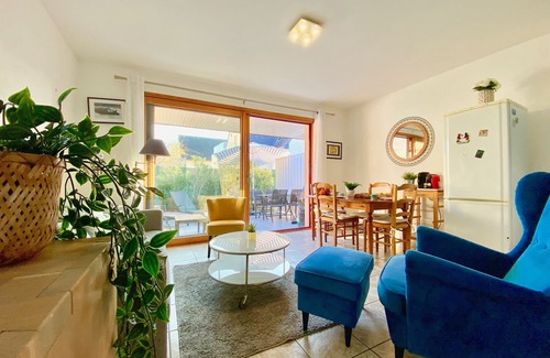 Le Pouldu Apartment | Charming 3-Min Walk to Beach, Quiet with Terrace & Parking