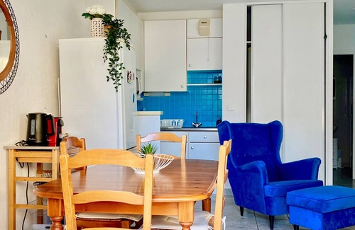 Le Pouldu Apartment | Charming 3-Min Walk to Beach, Quiet with Terrace & Parking