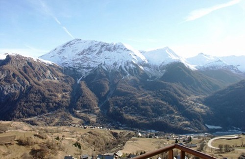 Orcieres-Merlette Apartment | Charming 3-room, pets allowed, 700m from slopes, 6 people, bedding included in winter
