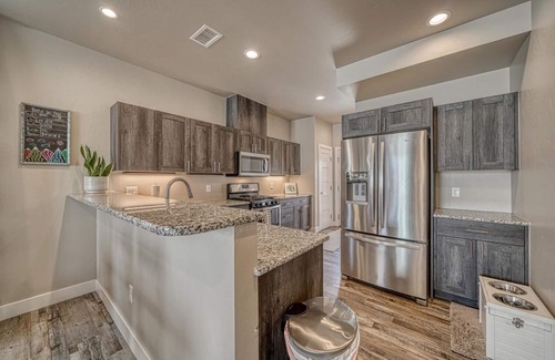 Salida House | Charming 3BR ~ Sleeps 6 ~ Walk/Bike to downtown Salida