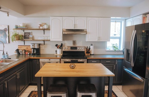 Garibaldi Highlands House | Charming 4-Bed Mountain Retreat