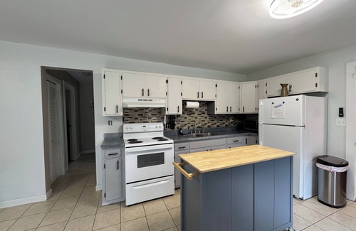 Willsboro House | Charming 4-bedroom house in Willsboro with Lake Access