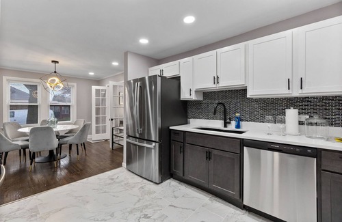 Calumet Heights House | Charming 4-bedroom house with WiFi and AC in lovely Chicago