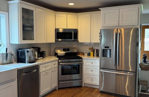 East Harwich House | Charming 4-bedroom house with AC and WiFi steps from Wequassett Resort