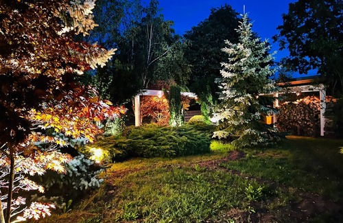 Dragomirna Villa | Charming 4-bedroom villa-generous garden-inviting swimming pool-hot tub-sauna.