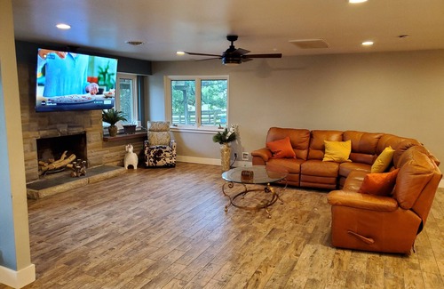 Lebanon Other | Charming 4-bedroomHorse Ranch farmhouse in enjoyable Lebanon with AC, Wifi