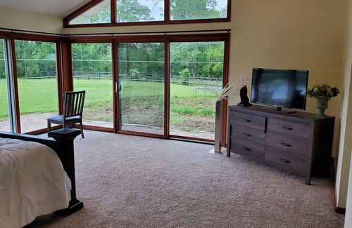 Lebanon Other | Charming 4-bedroomHorse Ranch farmhouse in enjoyable Lebanon with AC, Wifi