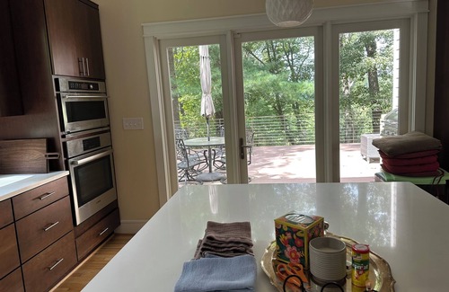 Charlottesville House | Charming 4 BR, 4 BA on Mechums River 15 Minutes to Charlottesville