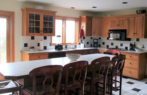 Easton's Point House | Charming 5 bedroom Easton Point colonial with honeymoon suite on 3rd floor