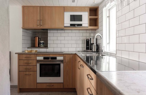 Innerstaden House | Charming 5-Bedroom House in Central Visby with Views of St. Hans Ruin