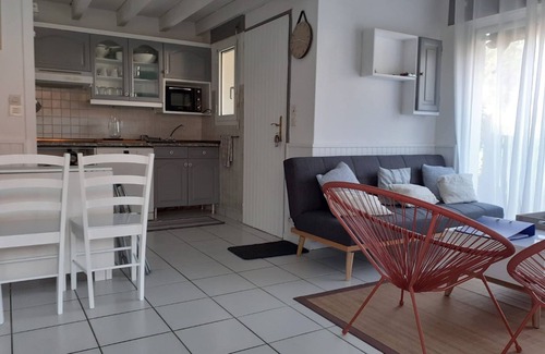 Capbreton House | Charming 6-Person Villa with Pool, 2000m from Beach in Secure Residence