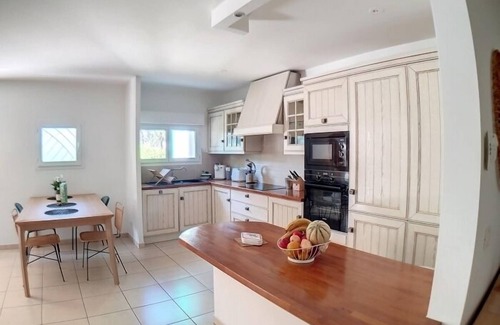 Boulouris-sur-Mer Apartment | Charming 73m2 | swimming pool | 500 m from the sea |parking